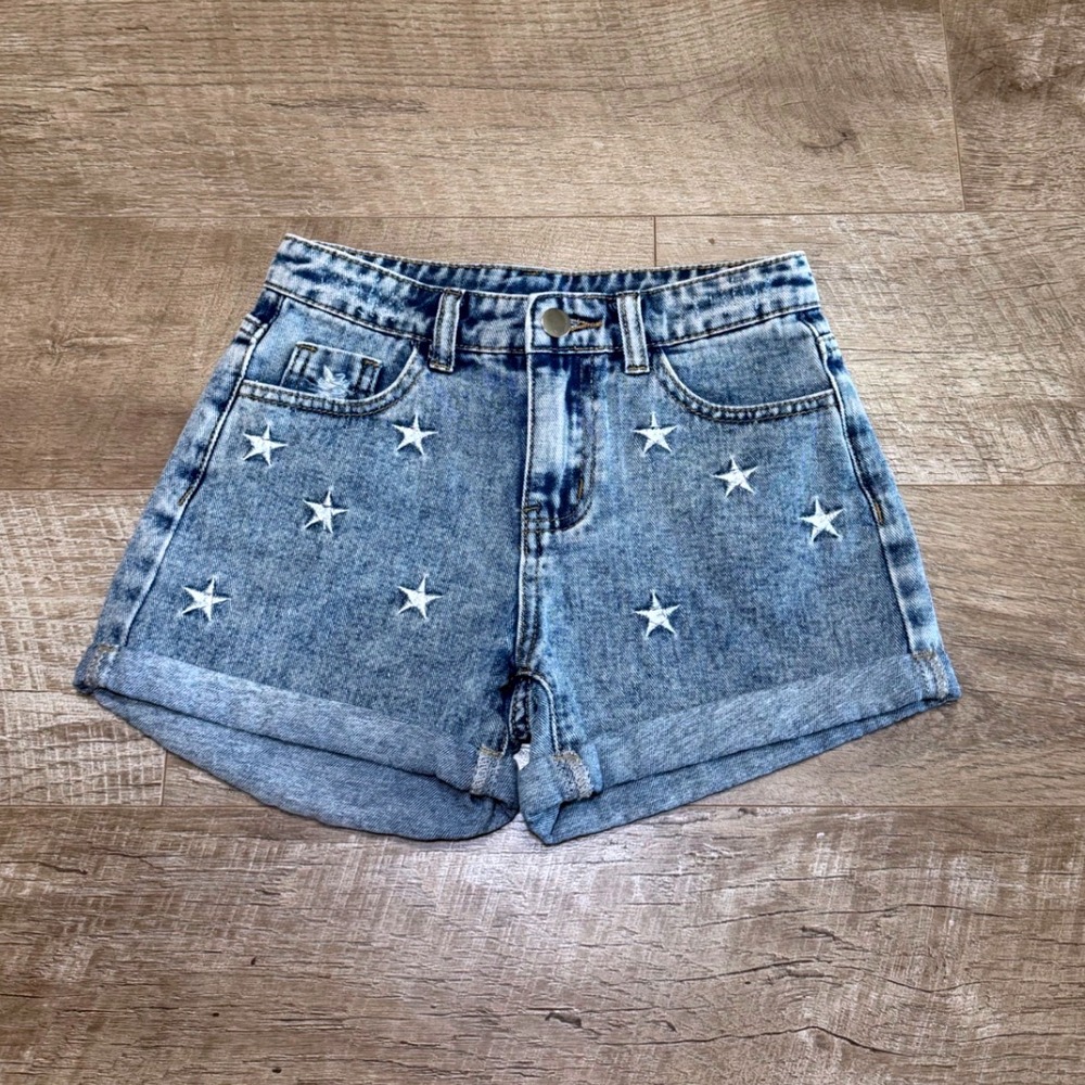 SHEIN Girls Blue Wash Star Embroidered Denim Shorts Size 130 7-8Y